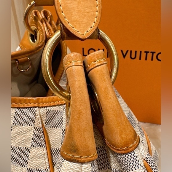 Authentic Louis Vuitton Galliera Damier
Azur Shoulder Bag✨ - Picture 13 of 16